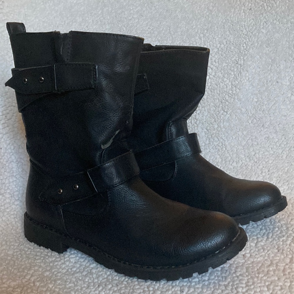 Black moto boots size 8